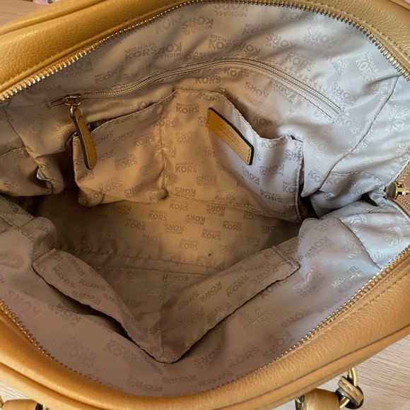 Michael Kors Handbag - Picture 8 of 14